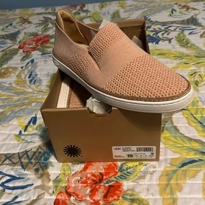 New Ugg sneakers women’s size 10